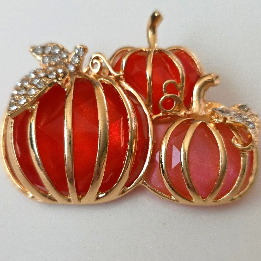 Fashion Jewelry Orange Pumpkin Brooch - Picture 1 of 4